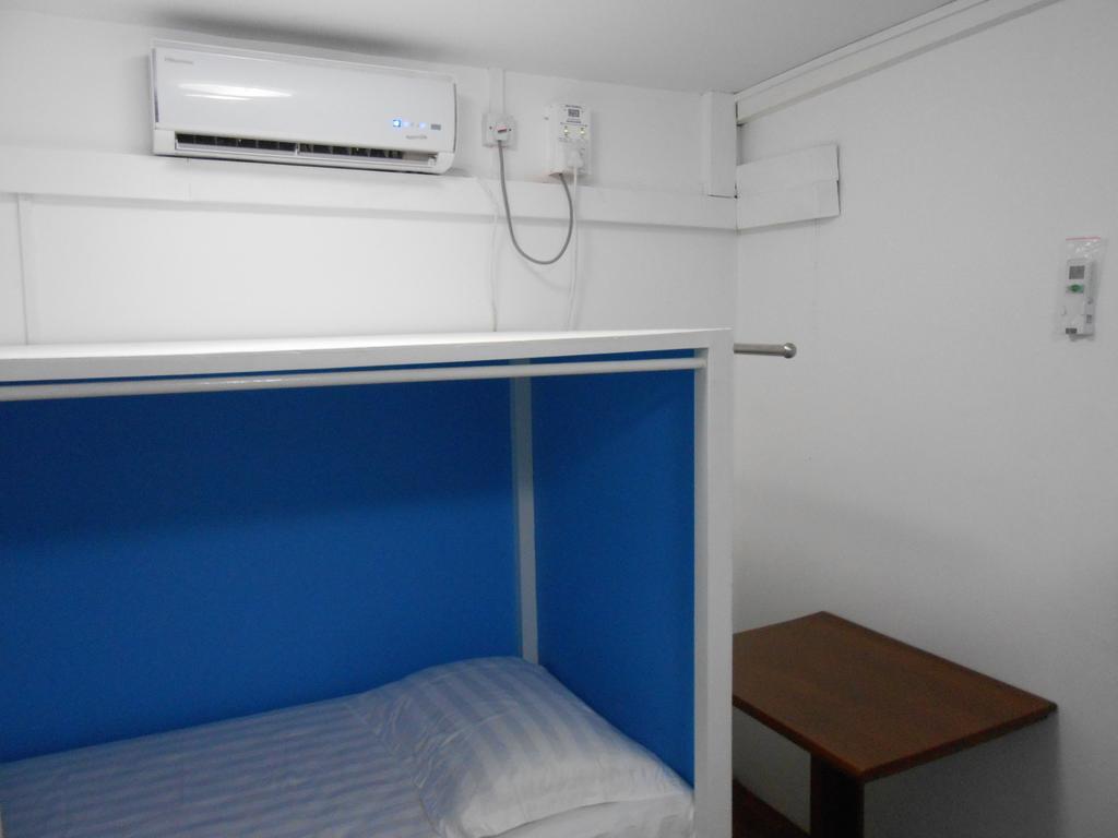 Four Rivers Youth Hostel Yangon Phòng bức ảnh