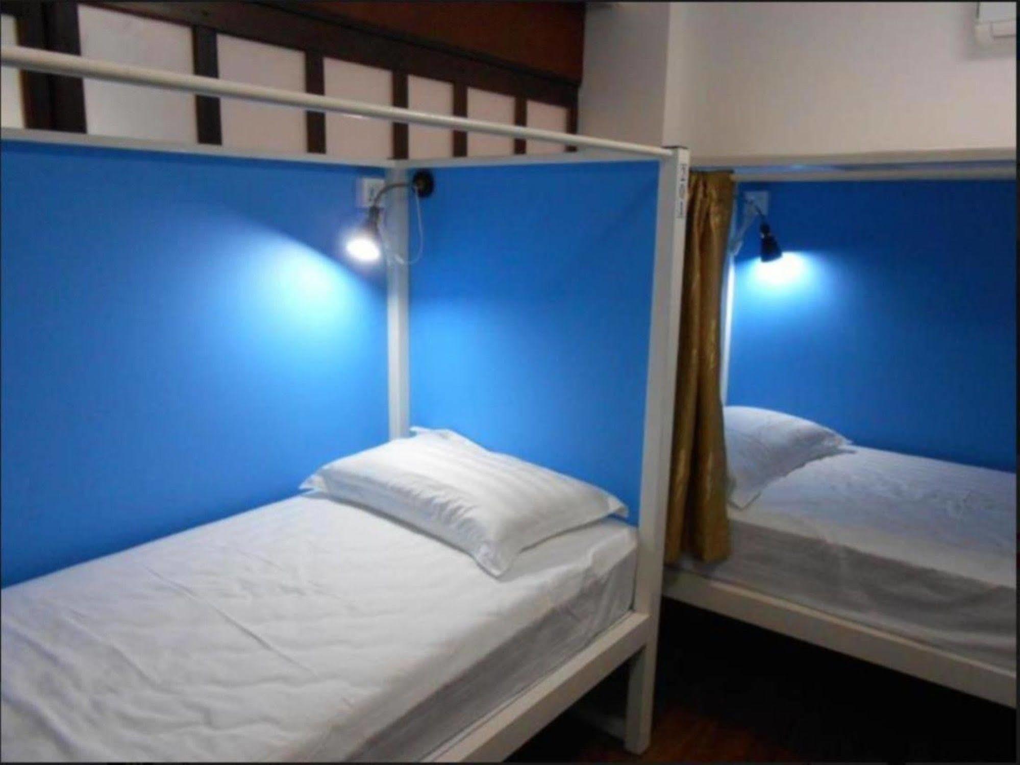 Four Rivers Youth Hostel Yangon Ngoại thất bức ảnh